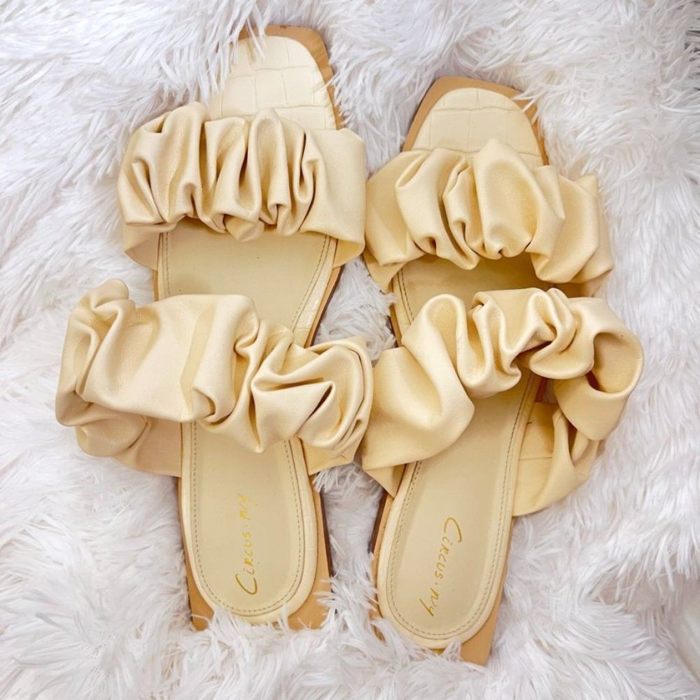 Circus NY by Sam Edelman Iggy Cream Sandals sz 9.5